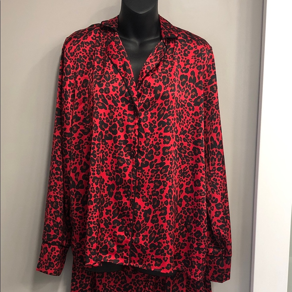 ❤️Primark Pajama Set – Top L / Pants M – Black & Red Animal Print🖤